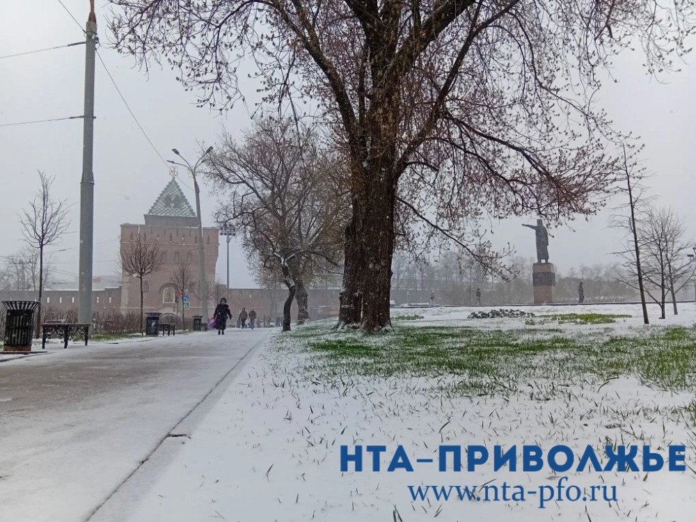 Техника выведена на обработку дорог в Нижнем Новгороде
