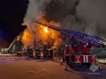 Часть набережной в Тольятти перекрыли из-за пожара в гостинице