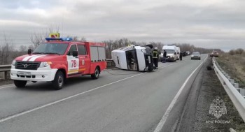 Семеро пострадали в ДТП с микроавтобусом и легковушкой в Самарской области