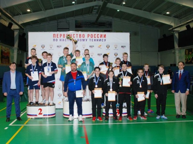 Сборная Нижегородской области заняла 2-е место в чемпионате РФ по настольному теннису 