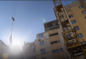 Аварийные после взрыва газа конструкции 10-этажки в Саратове демонтировали