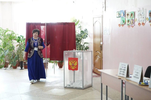 Национально-культурные центры Дзержинска голосуют на выборах президента РФ