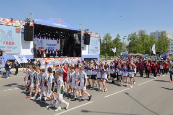 Посвященный Дню города парад прошел в Дзержинске 25 мая