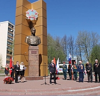 Обновленный памятник прославленному советскому военачальнику Константину Рокоссовскому открыт в Нижнем Новгороде