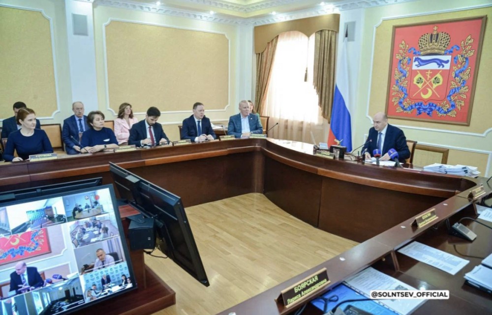 Рабочие места зарезервируют в компаниях Оренбуржья для участников СВО