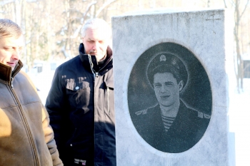 Память погибшего в 1995 году в Чечне морского пехотинца Андрея Сошелина почтили в Нижнем Новгороде