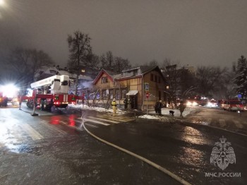 Пострадавших при пожаре в доме Мельникова-Печерского в Нижнем Новгороде нет