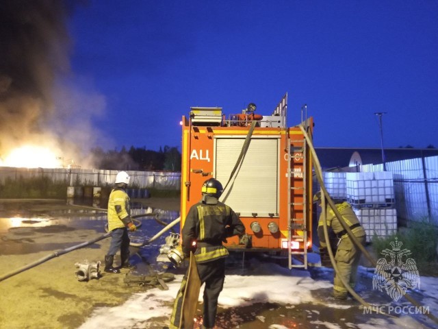 Пожар на площадке утилизации отходов в Нижнем Новгороде локализован на 500 кв. м