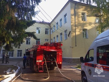 44 человека эвакуировались на пожаре в Воротынце 44 человека эвакуировались на пожаре в Воротынце