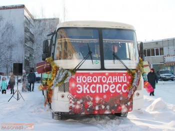 &quot;Новогодний экспресс&quot; курсирует по дворам Выксы