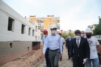 Подрядчика оштрафуют за срыв сроков строительства детсада на улице Молитовской в Нижнем Новгороде