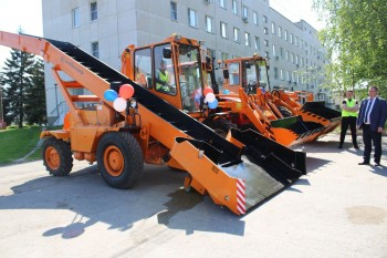 Балахне передана коммунальная и дорожная техника