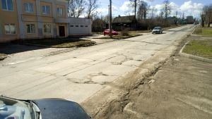Ремонтные работы в рамках проекта "Безопасные и качественные дороги" ведутся на ул. Б. Хмельницкого в Чебоксарах 