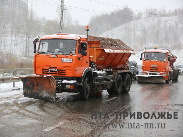 Более 50 единиц дорожной техники задействовано для ликвидации снегопада на трассе М7 в Нижегородской области Более 50 единиц дорожной техники задействовано для ликвидации снегопада на трассе М7 в Нижегородской области