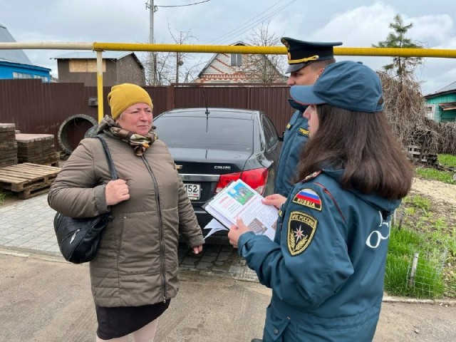 Специалисты по надзорной деятельности провели 800 бесед с нижегородцами на тему пожарной безопасности