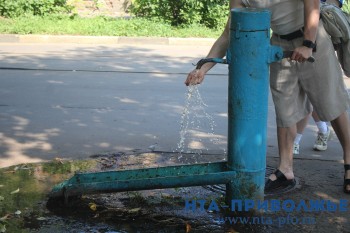 Вовненко оценил возможность увеличения числа водоколонок в "Старом Канавине" Вовненко оценил возможность увеличения числа водоколонок в "Старом Канавине"