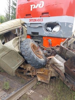 Полицейские нашли виновника ДТП с поездом в Прикамье у него дома