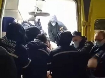Нижегородские медики эвакуировали пациента весом 320 кг (ВИДЕО)