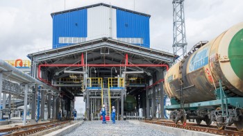 &quot;Газпром нефтехим Салават&quot; в Башкирии продают &quot;Росхиму&quot;