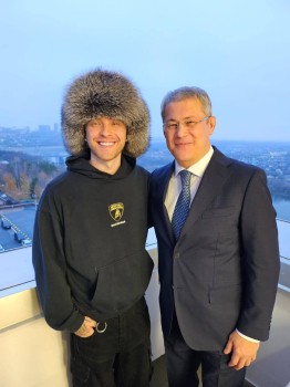 Глава Башкирии Радий Хабиров поблагодарил певца Егора Крида за творчество Глава Башкирии Радий Хабиров поблагодарил певца Егора Крида за творчество