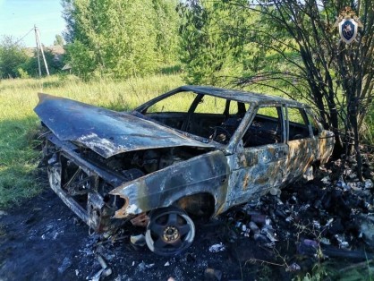 Труп мужчины обнаружили в сгоревшем автомобиле в Навашинском районе Труп мужчины обнаружили в сгоревшем автомобиле в Навашинском районе