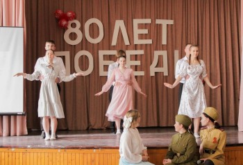Почти 200 тысяч юных нижегородцев приняли участие во Всероссийской историко-патриотической акции «Линейка памяти» в этом году Почти 200 тысяч юных нижегородцев приняли участие во Всероссийской историко-патриотической акции «Линейка памяти» в этом году