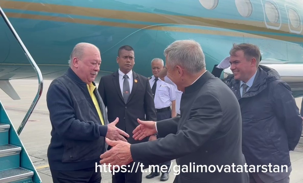 Король Малайзии прибыл поздравить Рустама Минниханова со вступлением в должность