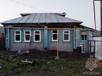 Семилетний ребёнок и мужчина погибли на пожаре в Нижегородской области Семилетний ребёнок и мужчина погибли на пожаре в Нижегородской области