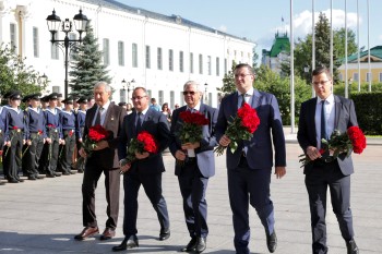 Память основателей Нижнего Новгорода почтили в День города