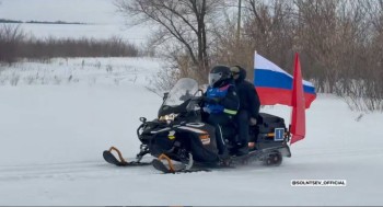 Губернатор Евгений Солнцев принял участие в снегоходном пробеге по Оренбуржью