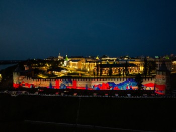 12 июня на стенах Нижегородского кремля будет транслироваться мэппинг в честь Дня России 12 июня на стенах Нижегородского кремля будет транслироваться мэппинг в честь Дня России