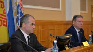 "Администрация города благодарна депутатскому корпусу за то, что внесли эти вопросы на рассмотрение внеочередного Собрания", - Алексей Ладыков "Администрация города благодарна депутатскому корпусу за то, что внесли эти вопросы на рассмотрение внеочередного Собрания", - Алексей Ладыков