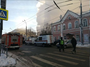 Движение перекрыто в центре Самары из-за пожара