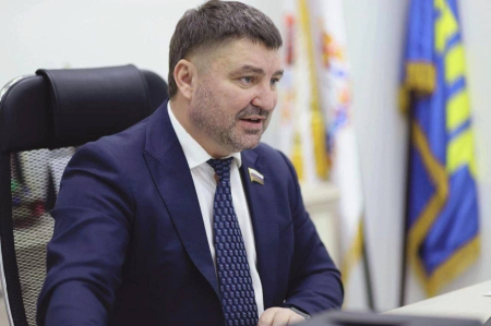 Интернет-конференция председателя комитета ЗС НО по экологии и природным ресурсам Владислава Атмахова.