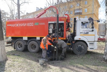 Нижегородские дорожники использовали при уборке города новую каналопромывочную машину