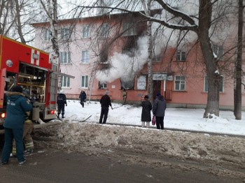 Сотрудники Нижегородской ярмарки спасли на пожаре жизни шести человек и кошку