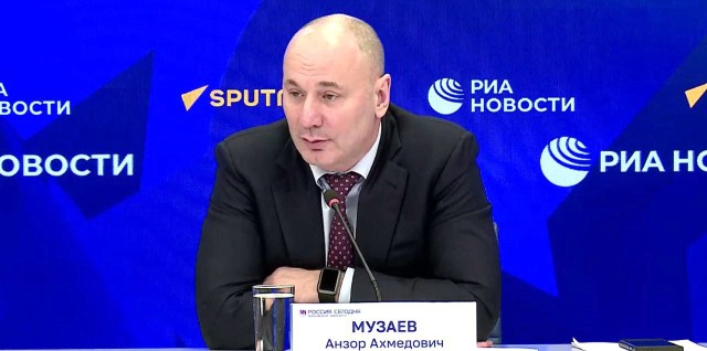 Анзор Музаев представил топ-5 популярных на ЕГЭ предметов в 2025 году  