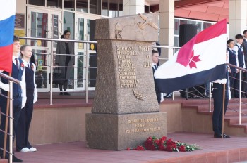 Памятник подвигу Михаила Девятаева открыли в Саранске Памятник подвигу Михаила Девятаева открыли в Саранске