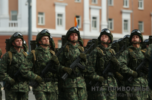 Штатная численность Вооружённых сил РФ увеличена до 2,04 млн человек
