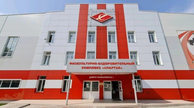 Подрядчика на капремонт спортшколы "Спартак" в Чувашии все еще не нашли