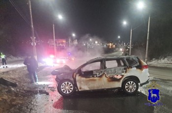 Водитель и пассажир сгорели в автомобиле в Сызрани