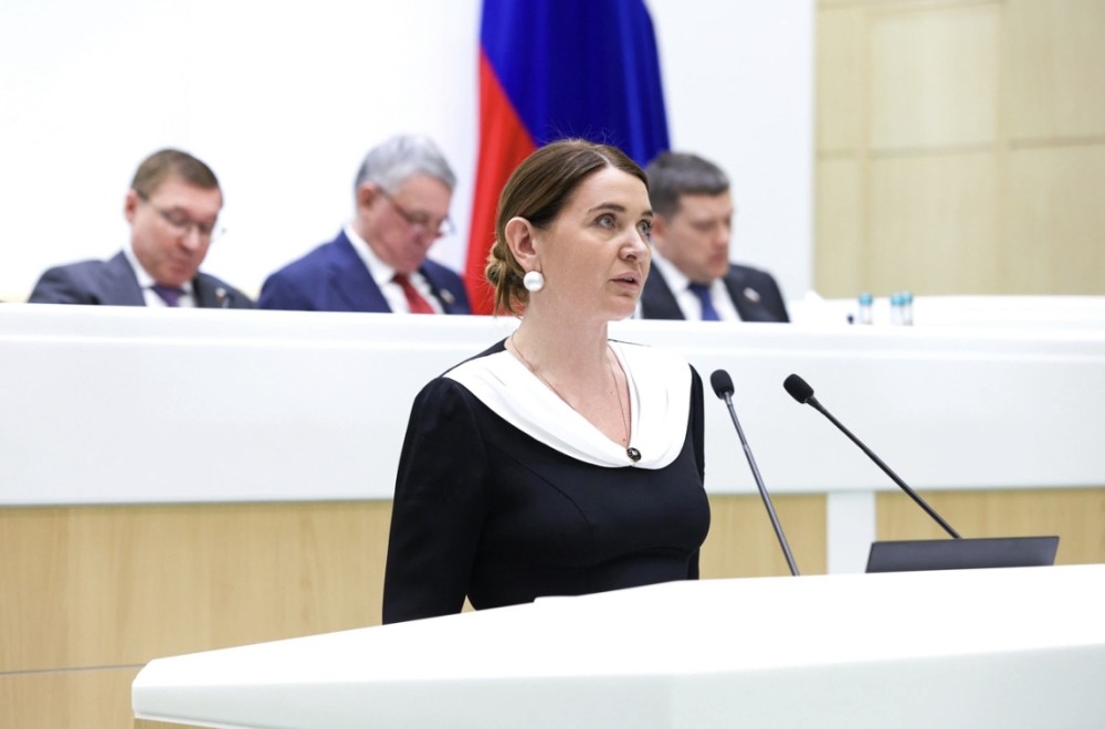 Сенатор РФ от Пензенской области Юлия Лазуткина награждена медалью ордена