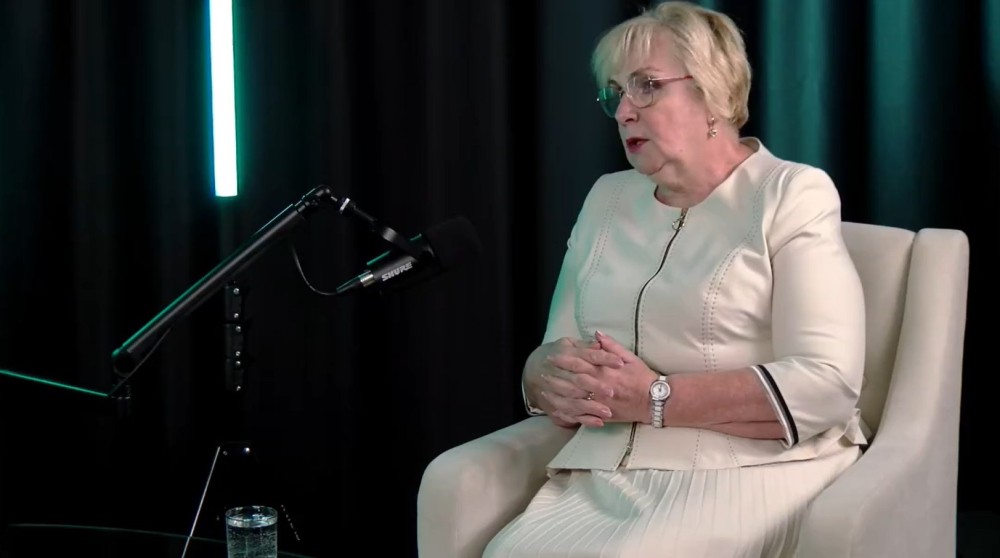 Чаты с родителями и учениками школ Прикамья переведут в MAX до 15 октября