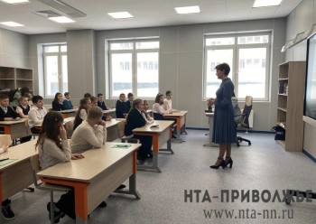 Глава Чувашии Олег Николаев поздравил учителей с профессиональным праздником
