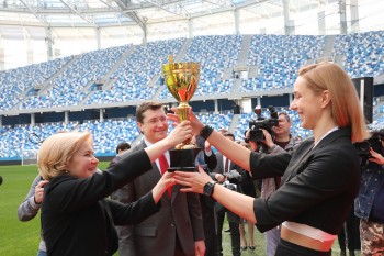 Глеб Никитин и Ольга Голодец наградили волейболисток нижегородской &quot;Спарты&quot;