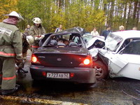 В Нижегородской области в результате столкновения трех автомобилей три человека погибли, еще пятеро, в том числе, 3-летний ребенок, получили ранения