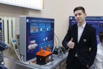&quot;Профессиональная среда&quot; налажена со всеми учреждениями среднего профобразования, действующими в Чебоксарах, - Алексей Ладыков
