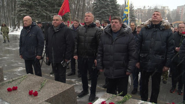 В Нижнем Новгороде прошел траурный митинг в честь 45-й годовщины ввода советских войск в Афганистан