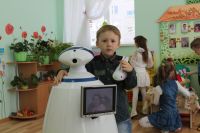 
Интерактивный мобильный робот появился в детском саду № 7 города Чебоксары

