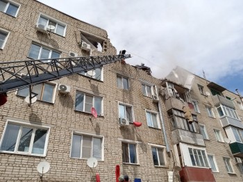 Повреждённый взрывом МКД в Саратовской области восстановят к середине сентября